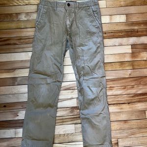 Men’s American Eagle kakis